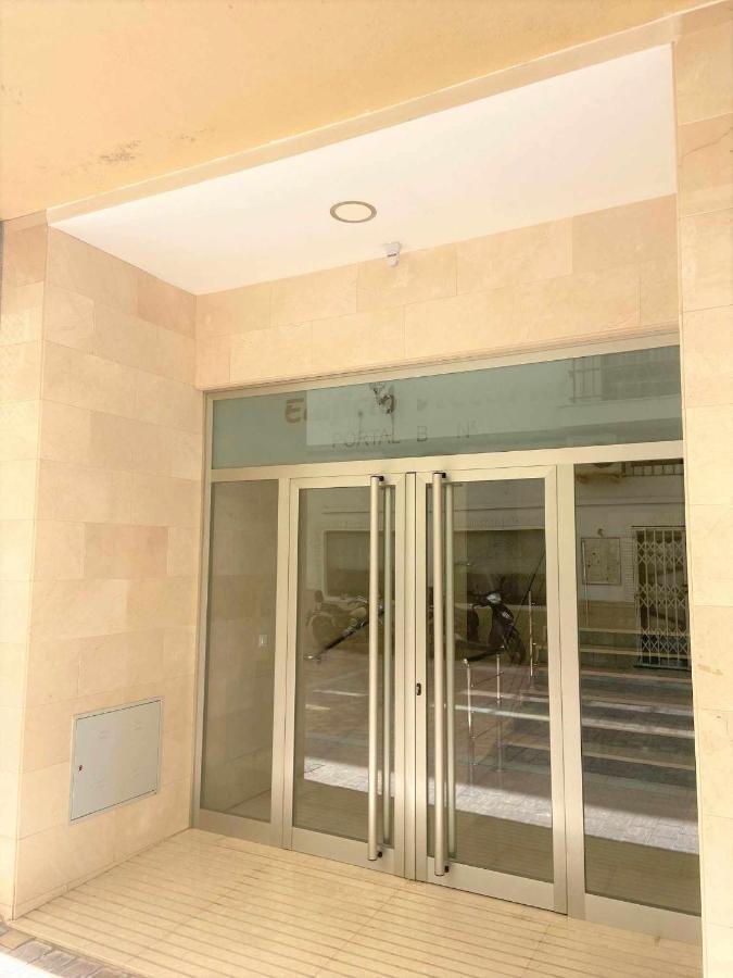 Victoria Home & Parking Estepona Buitenkant foto