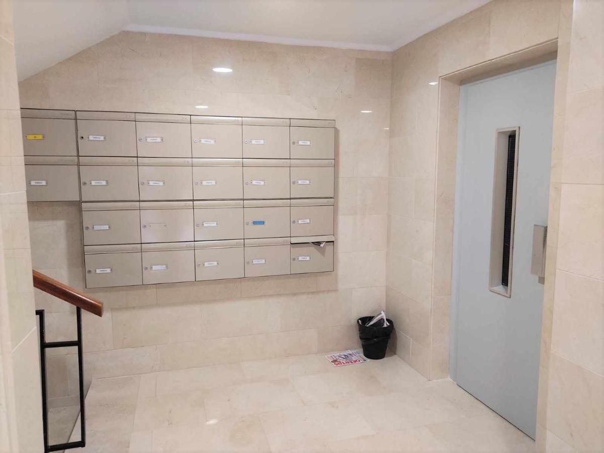 Victoria Home & Parking Estepona Buitenkant foto